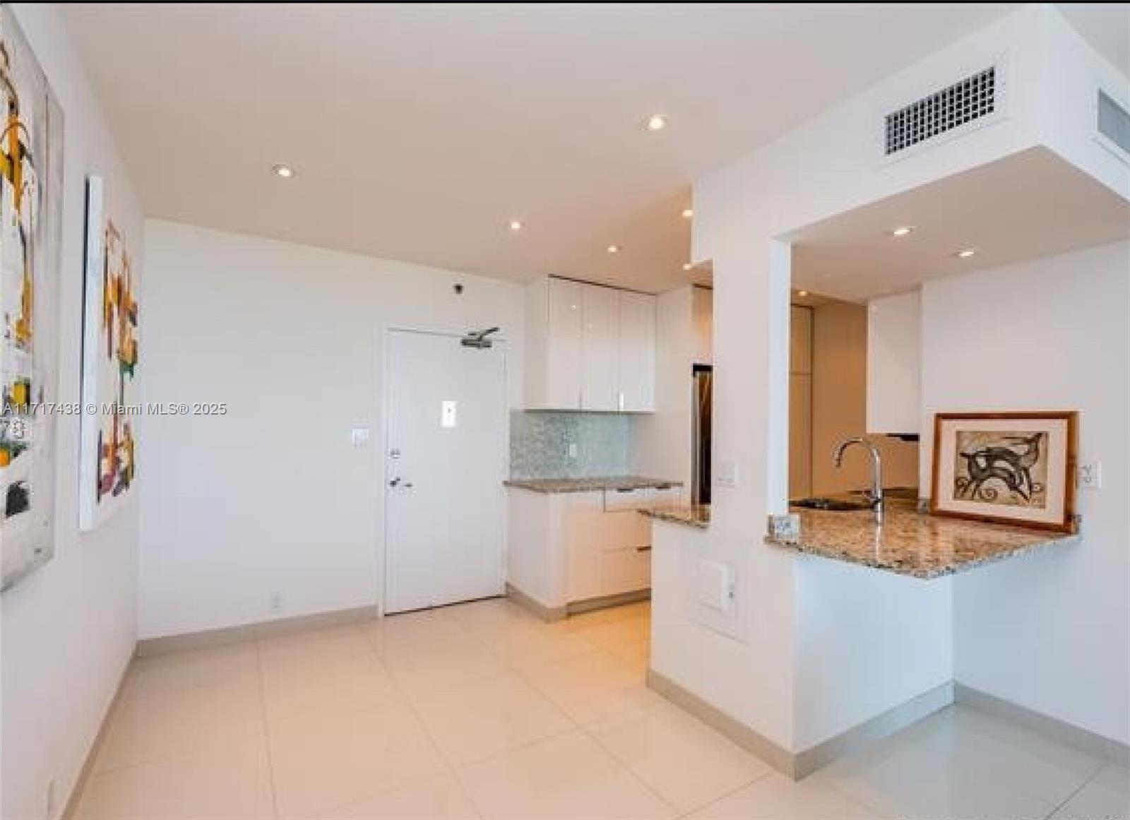MIRADOR 1000 CONDO - Residential