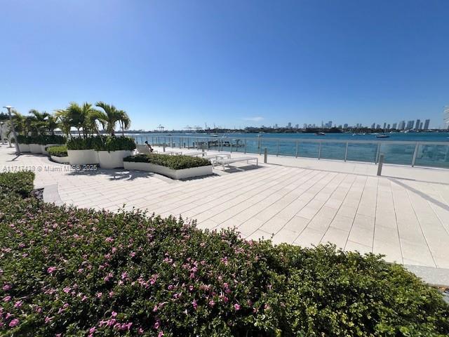 MIRADOR 1000 CONDO - Residential