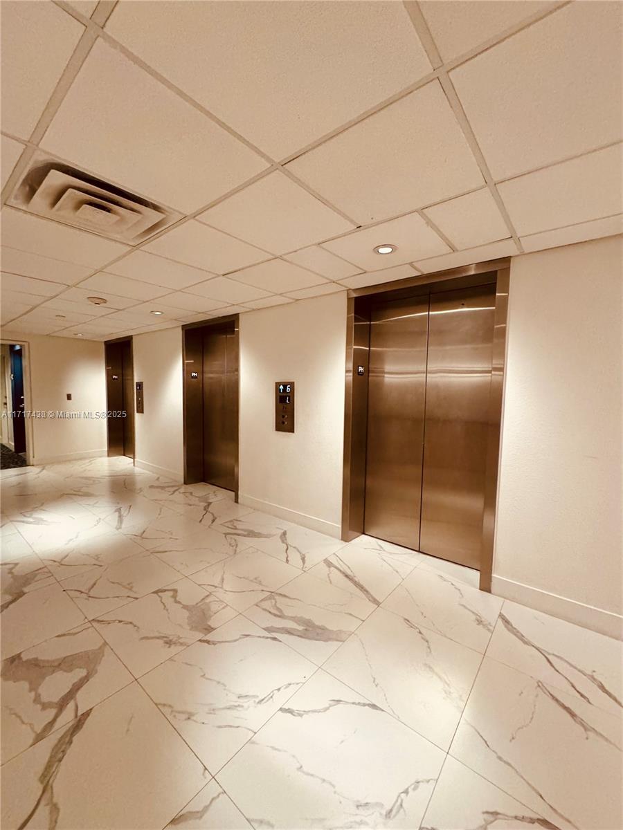 MIRADOR 1000 CONDO - Residential