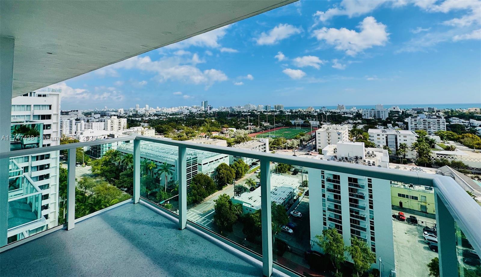 MIRADOR 1000 CONDO - Residential