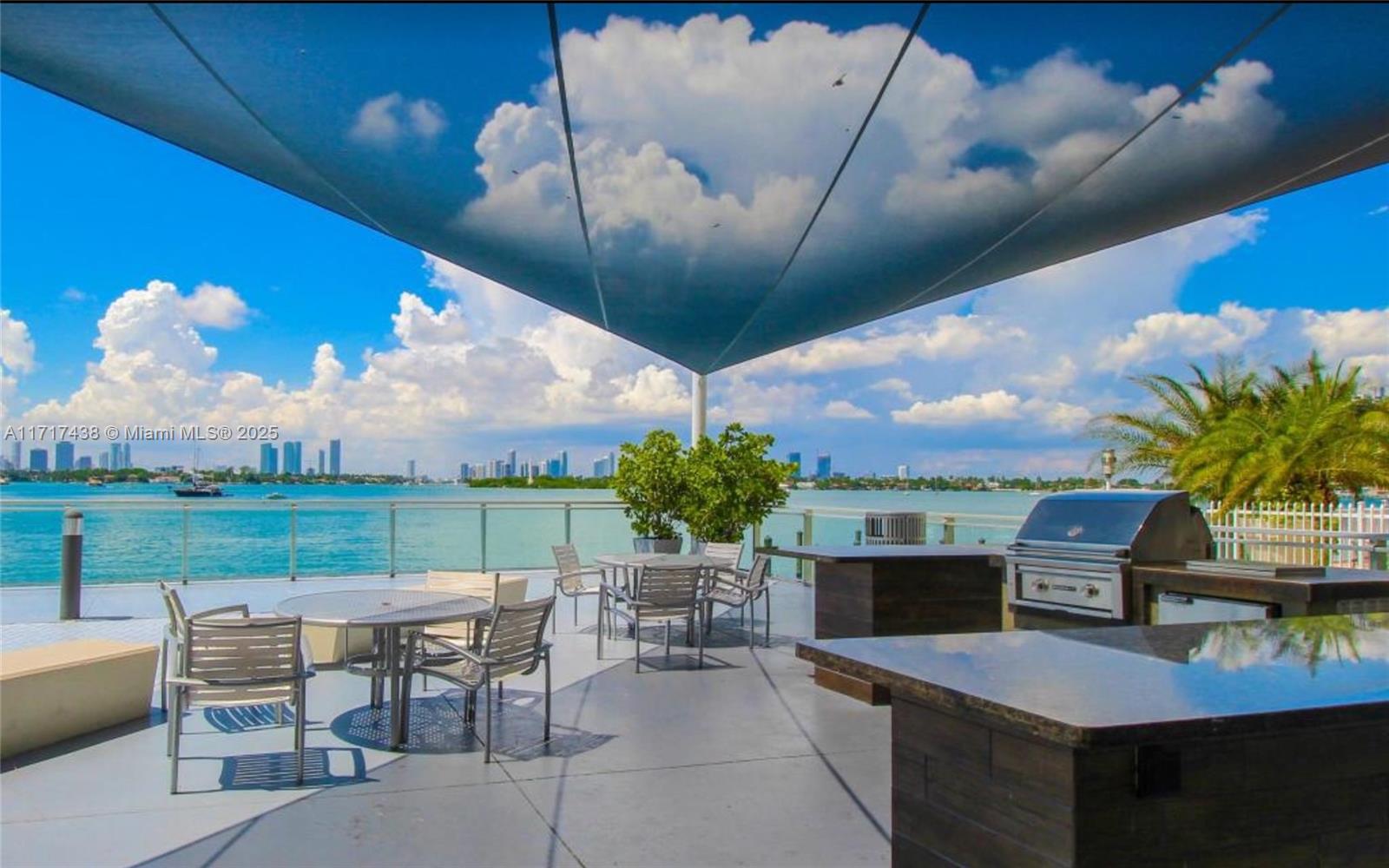 MIRADOR 1000 CONDO - Residential