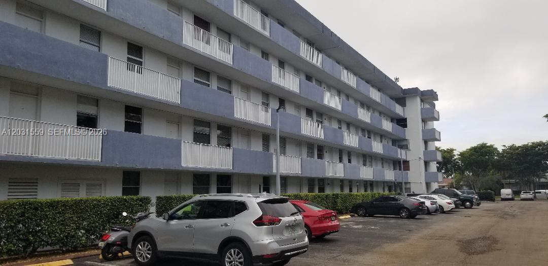 NORTH BAY VILLAS CONDO - Residential