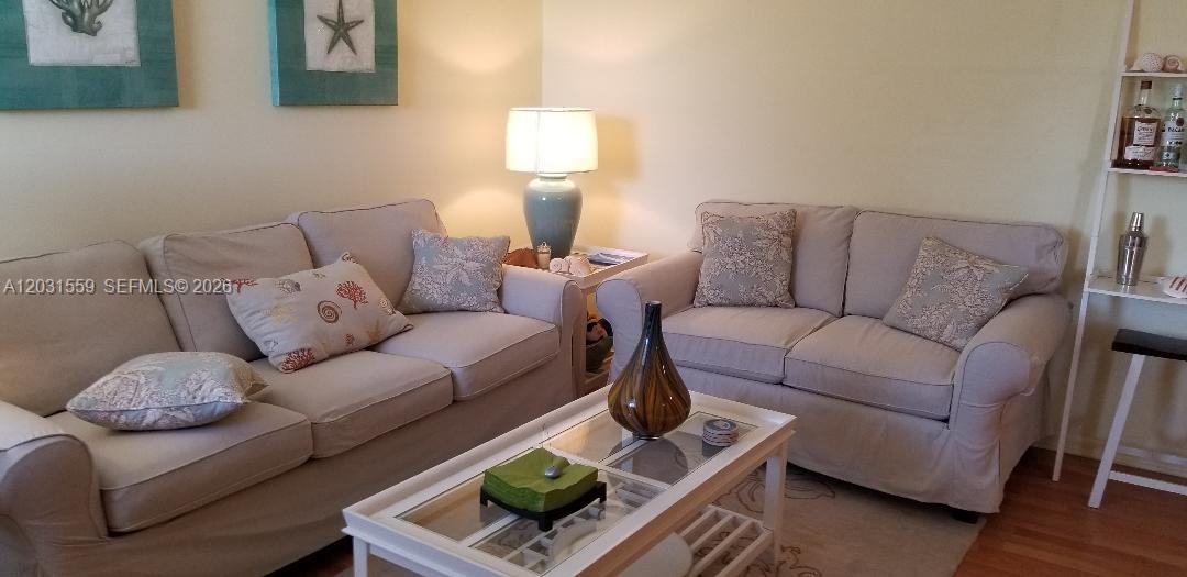 NORTH BAY VILLAS CONDO - Residential