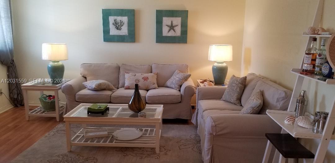 NORTH BAY VILLAS CONDO - Residential