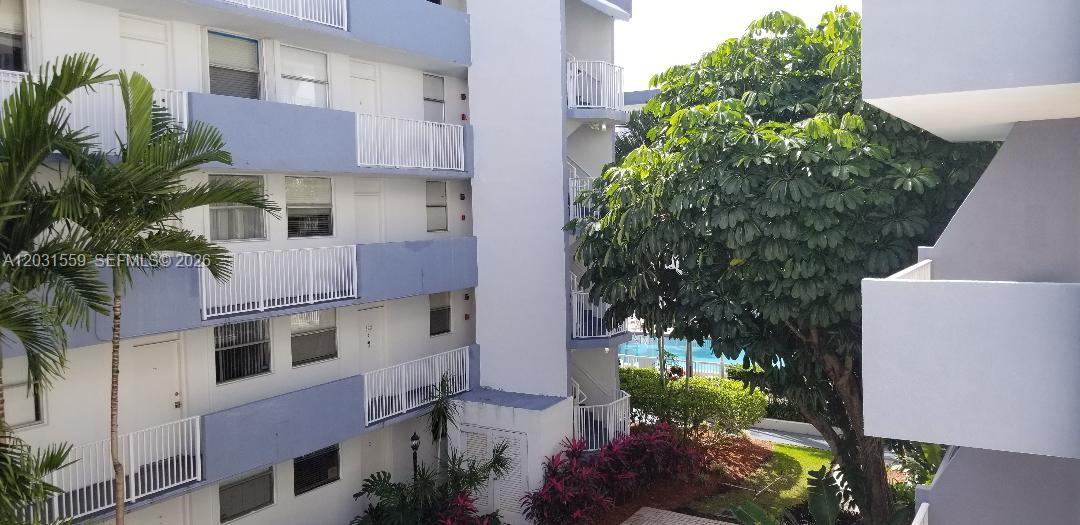 NORTH BAY VILLAS CONDO - Residential
