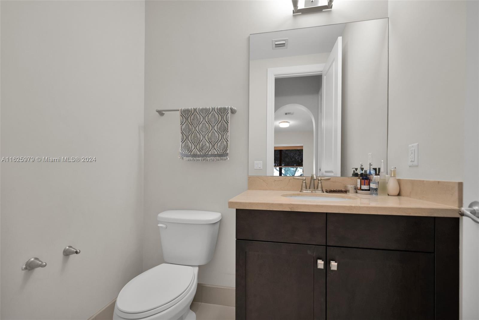 PEMBROKE LAKES SOUTH - Residential