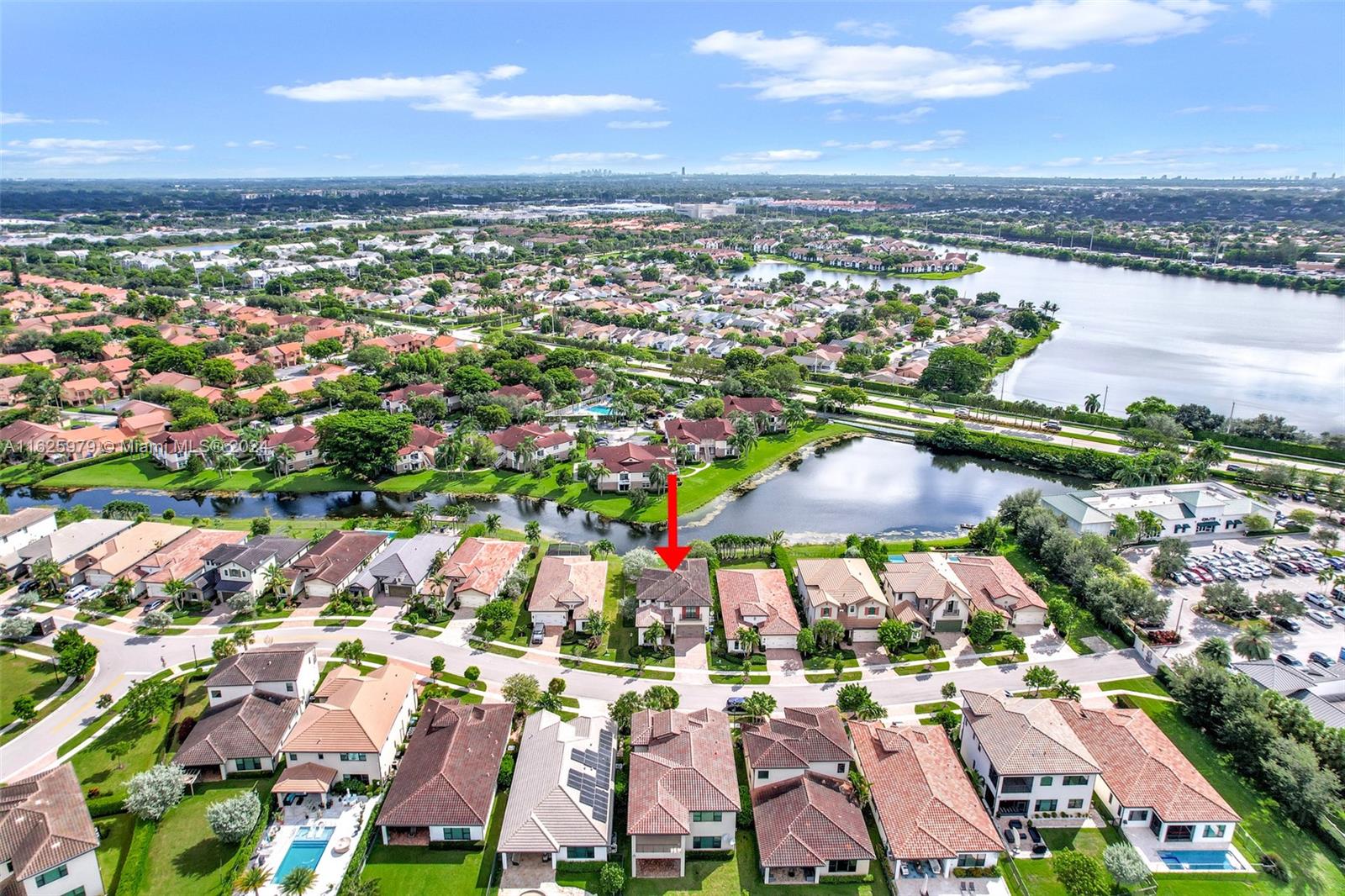 PEMBROKE LAKES SOUTH - Residential