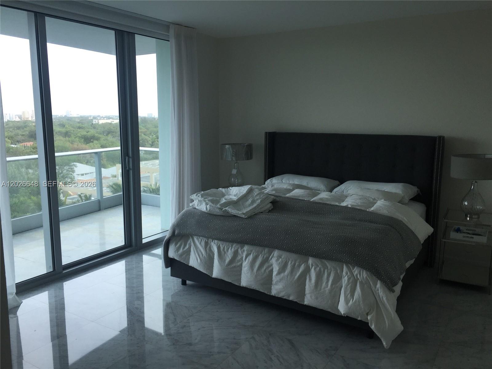 GROVENOR HOUSE CONDO - Residential Lease