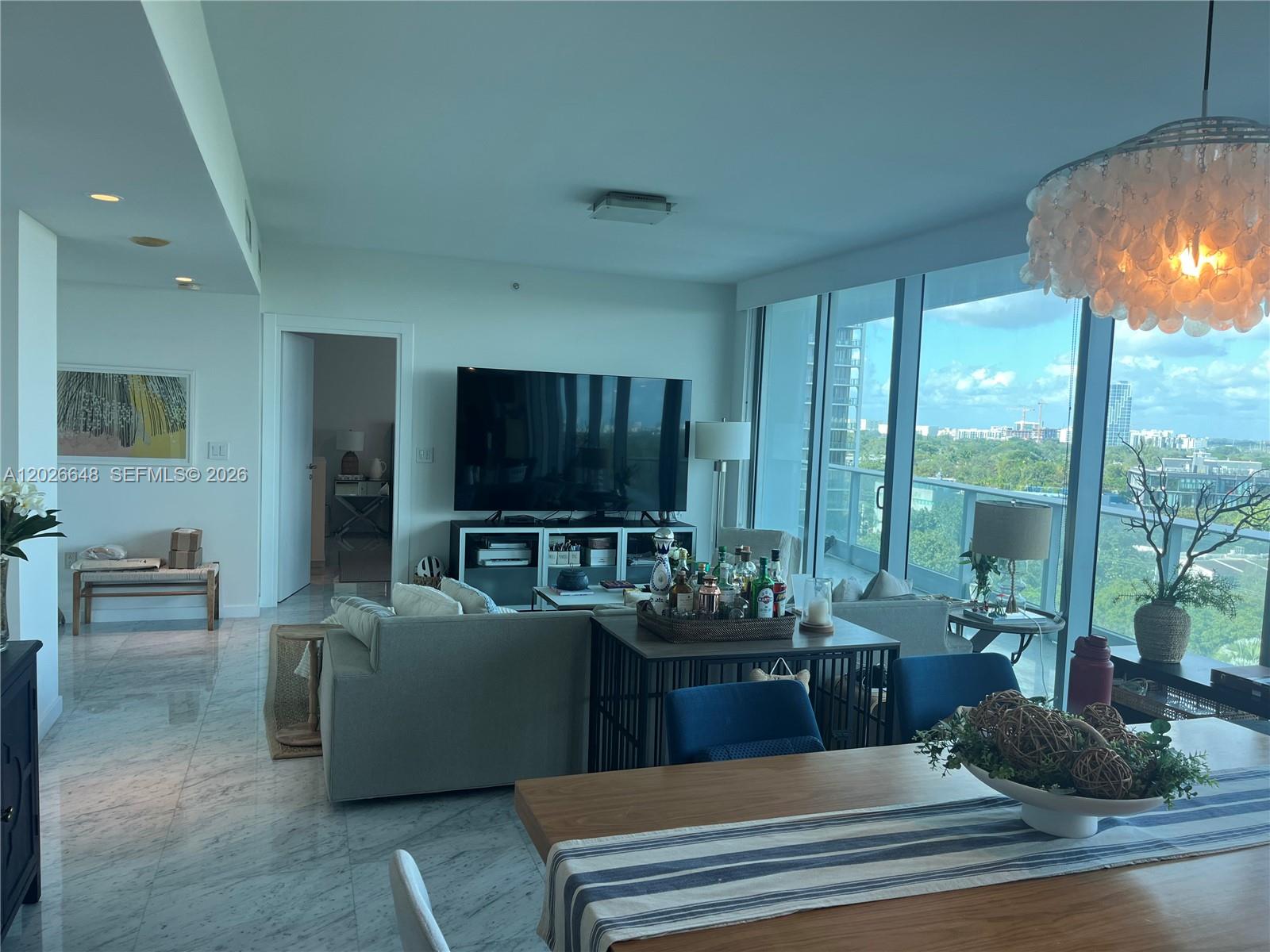 GROVENOR HOUSE CONDO - Residential Lease