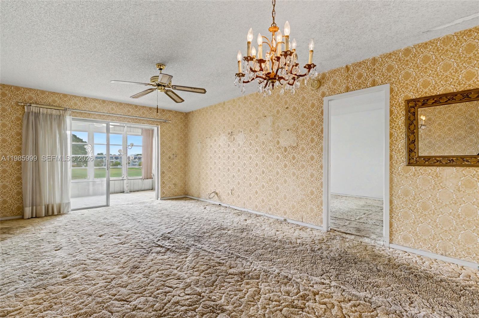 ORIOLE GOLF & TENNIS CLUB - Residential