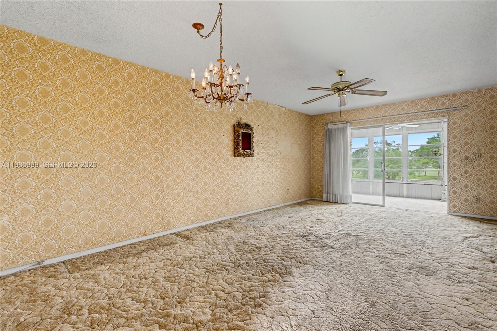ORIOLE GOLF & TENNIS CLUB - Residential