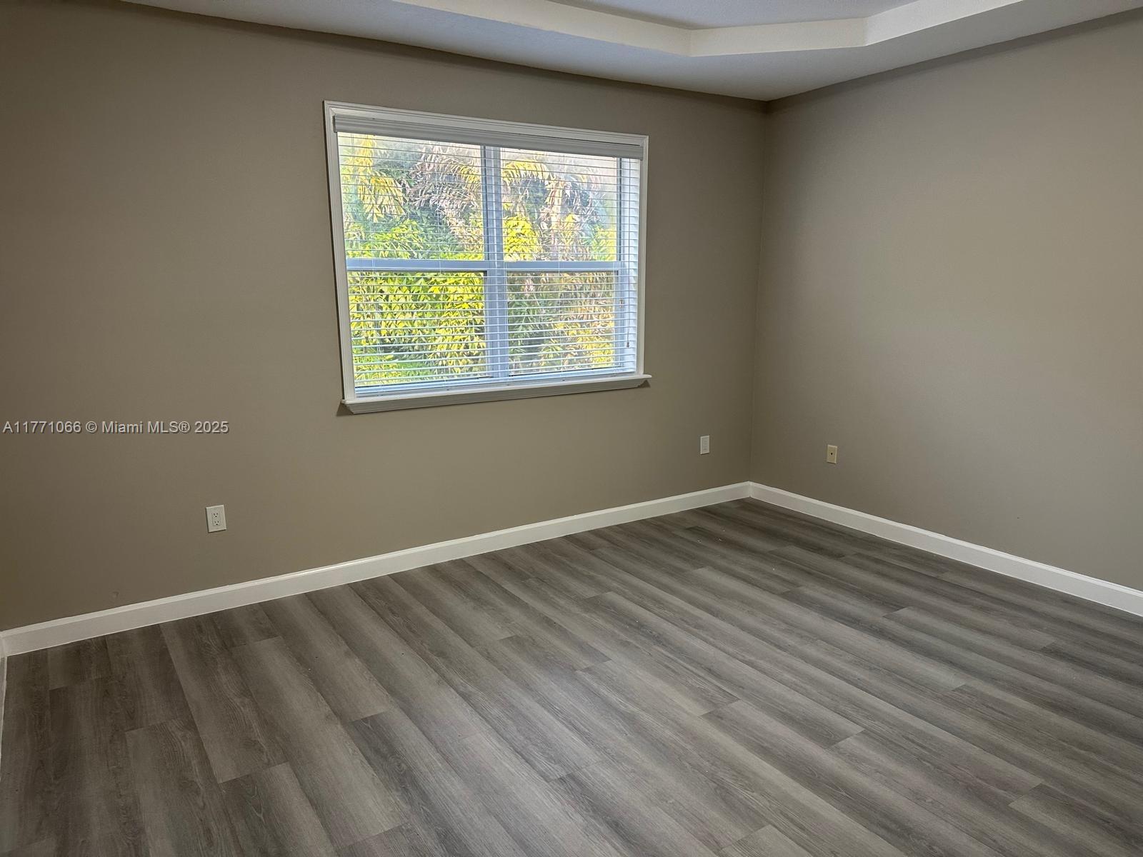 DORAL CHASE - Residential Lease