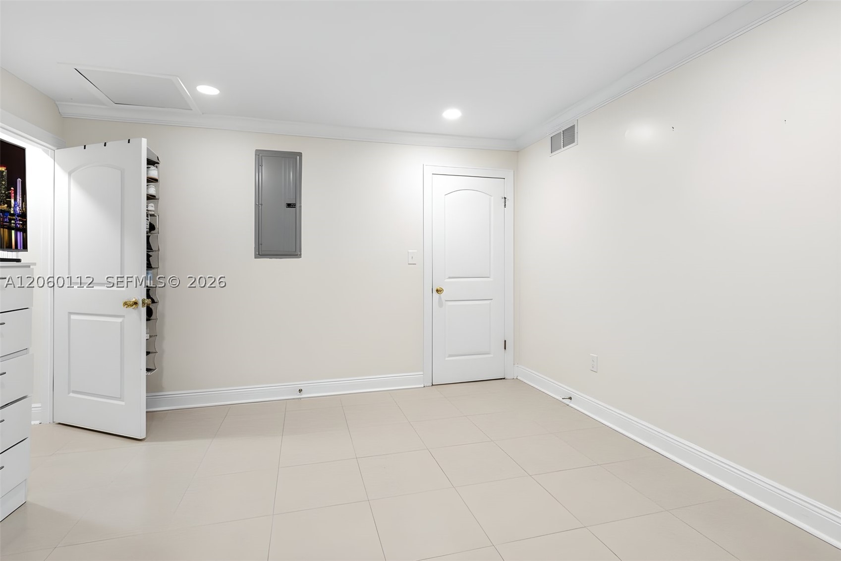 WESTWOOD LAKE 8TH ADDN - Residential