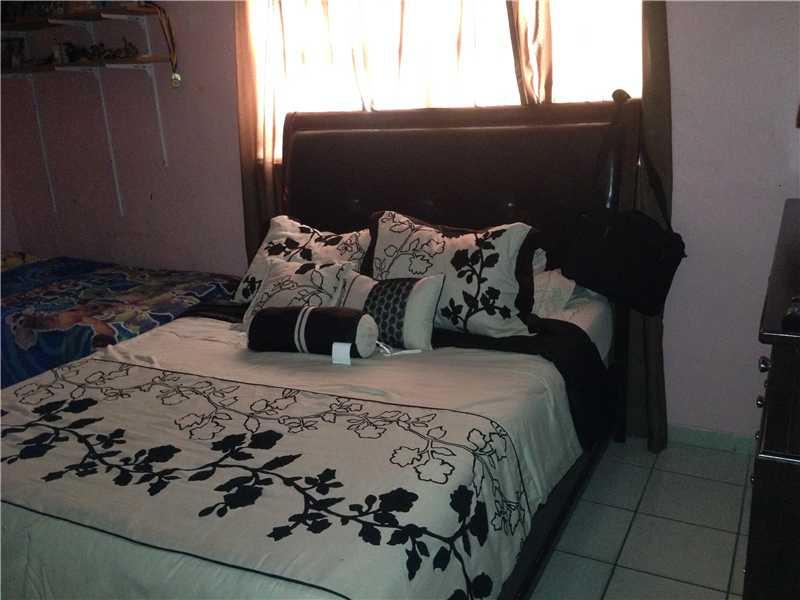 HIALEAH 13TH ADDN AMD PLA - Residential