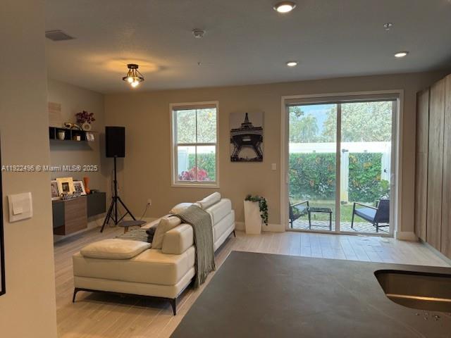 MERRICK SQUARE - Residential