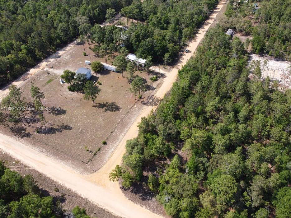 INTERLACHEN LAKES ESTS - Land