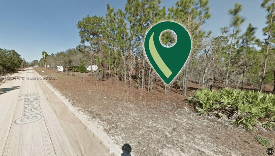 INTERLACHEN LAKES ESTS - Land