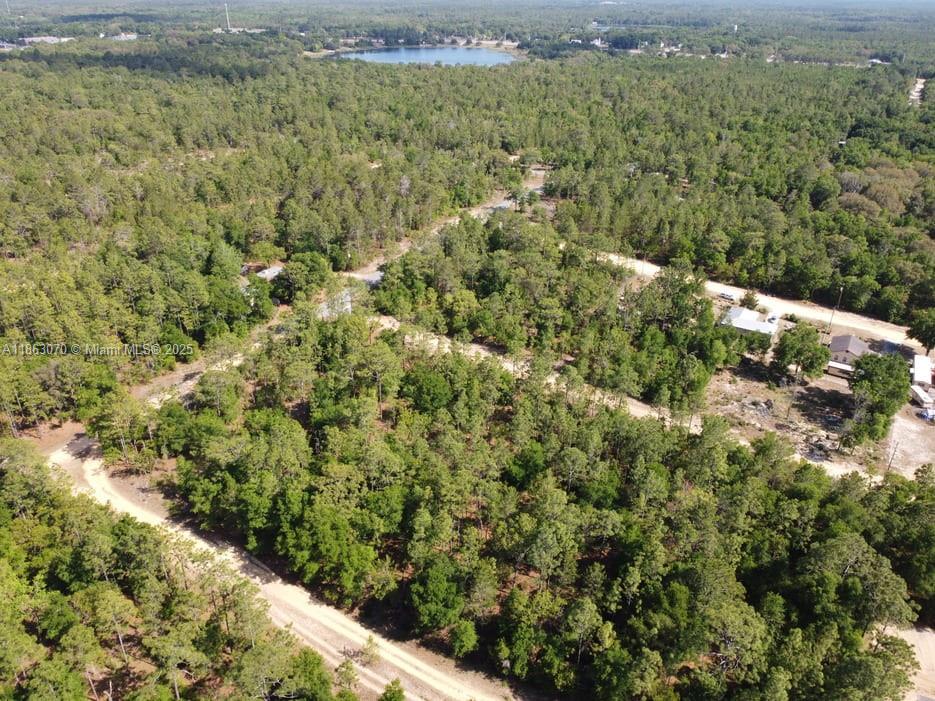 INTERLACHEN LAKES ESTS - Land