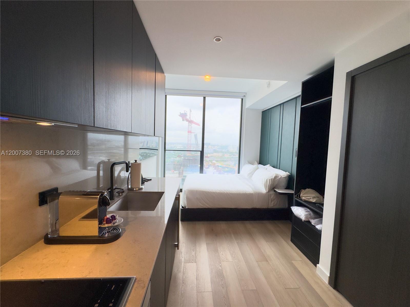 E11EVEN - Residential