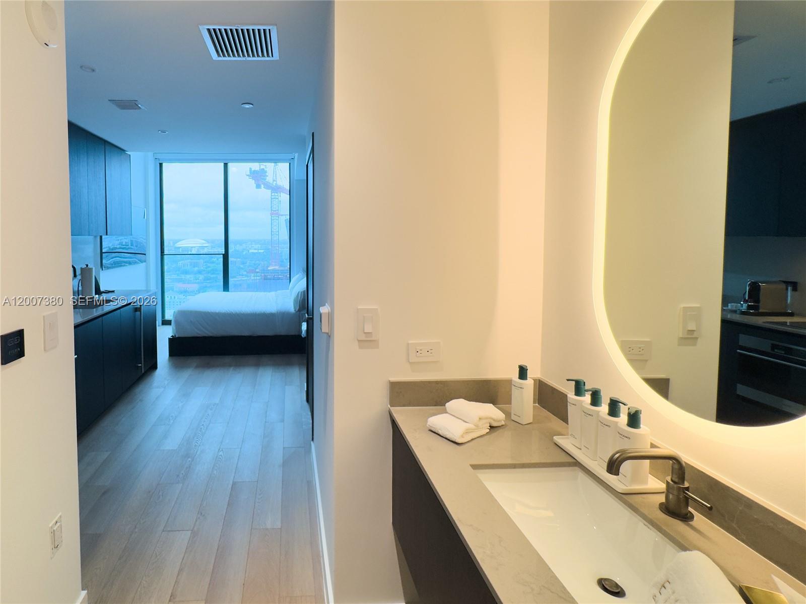 E11EVEN - Residential