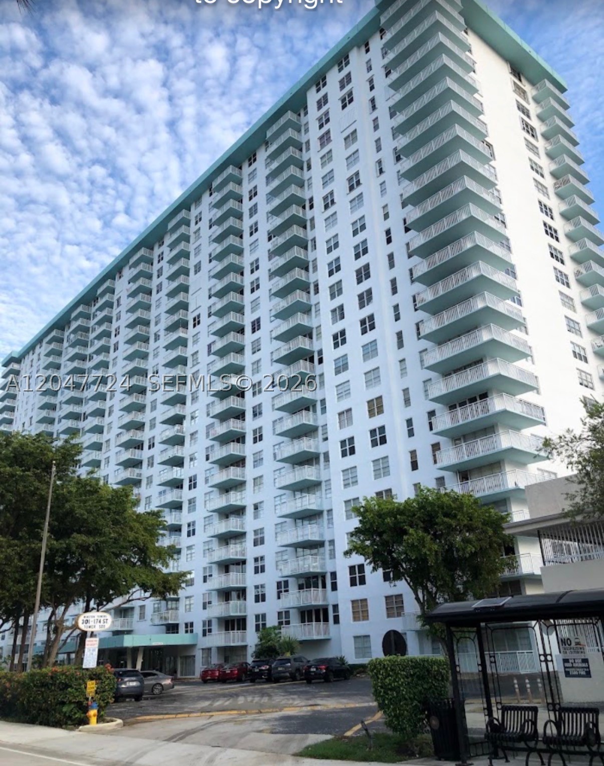 WINSTON TOWERS 500 CONDO - Residential