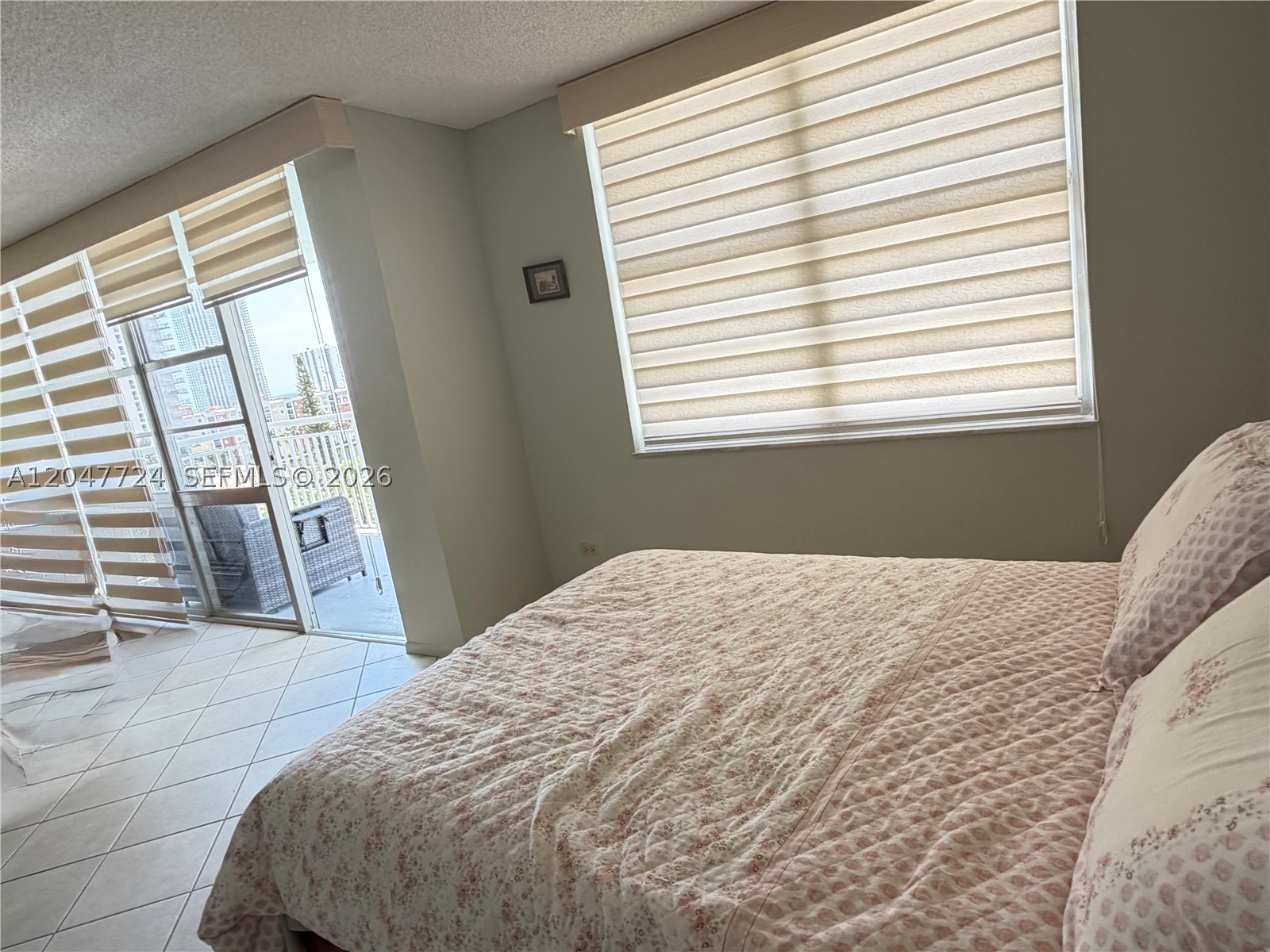 WINSTON TOWERS 500 CONDO - Residential