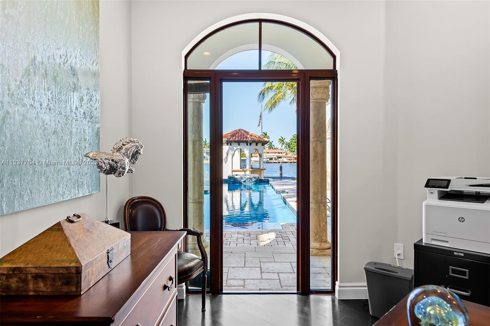 HOLLYWOOD LAKES SECTION - Residential