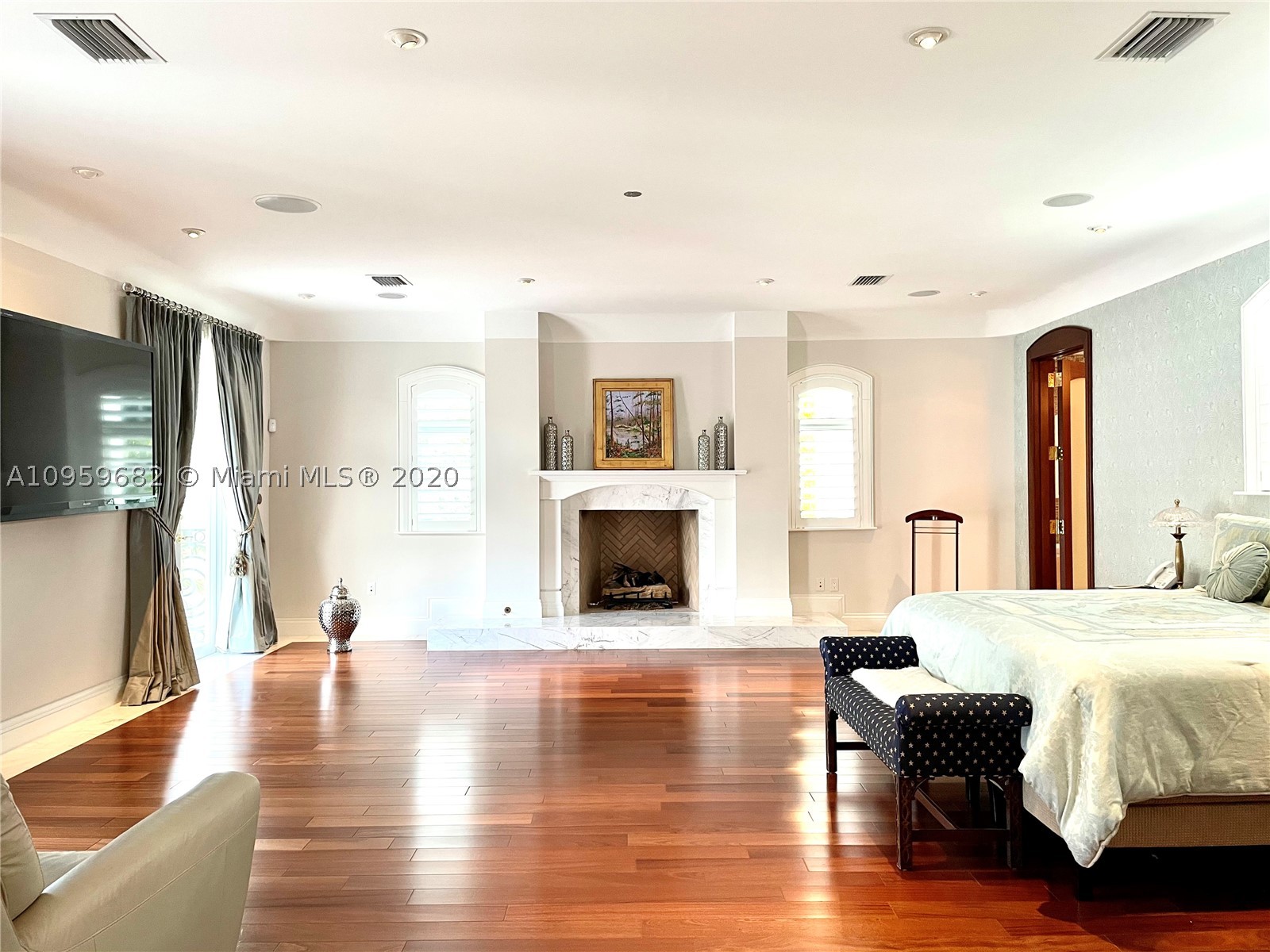 HELMS COUNTRY ESTATES RE- - Residential