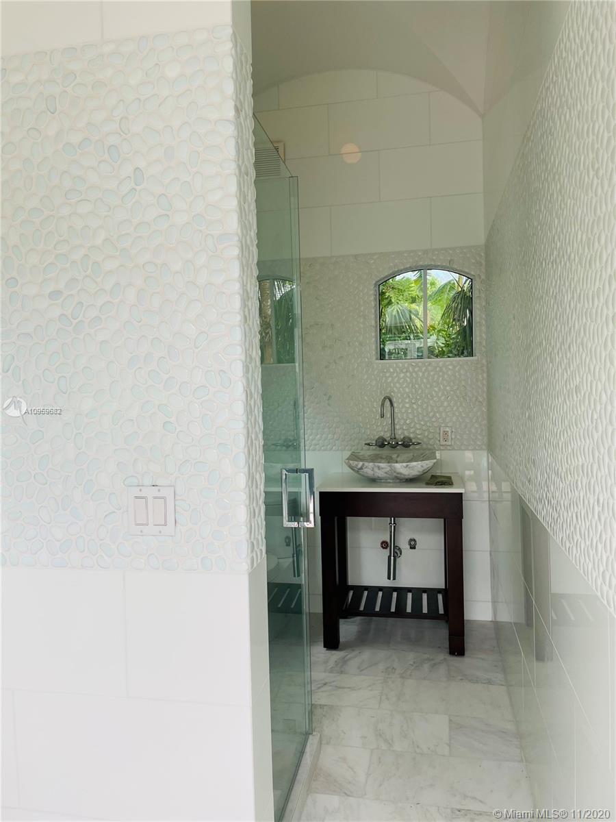 HELMS COUNTRY ESTATES RE- - Residential