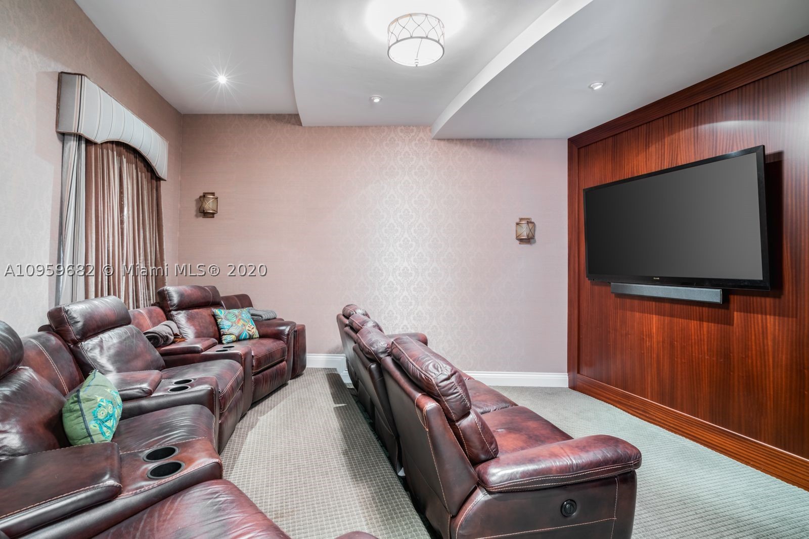 HELMS COUNTRY ESTATES RE- - Residential
