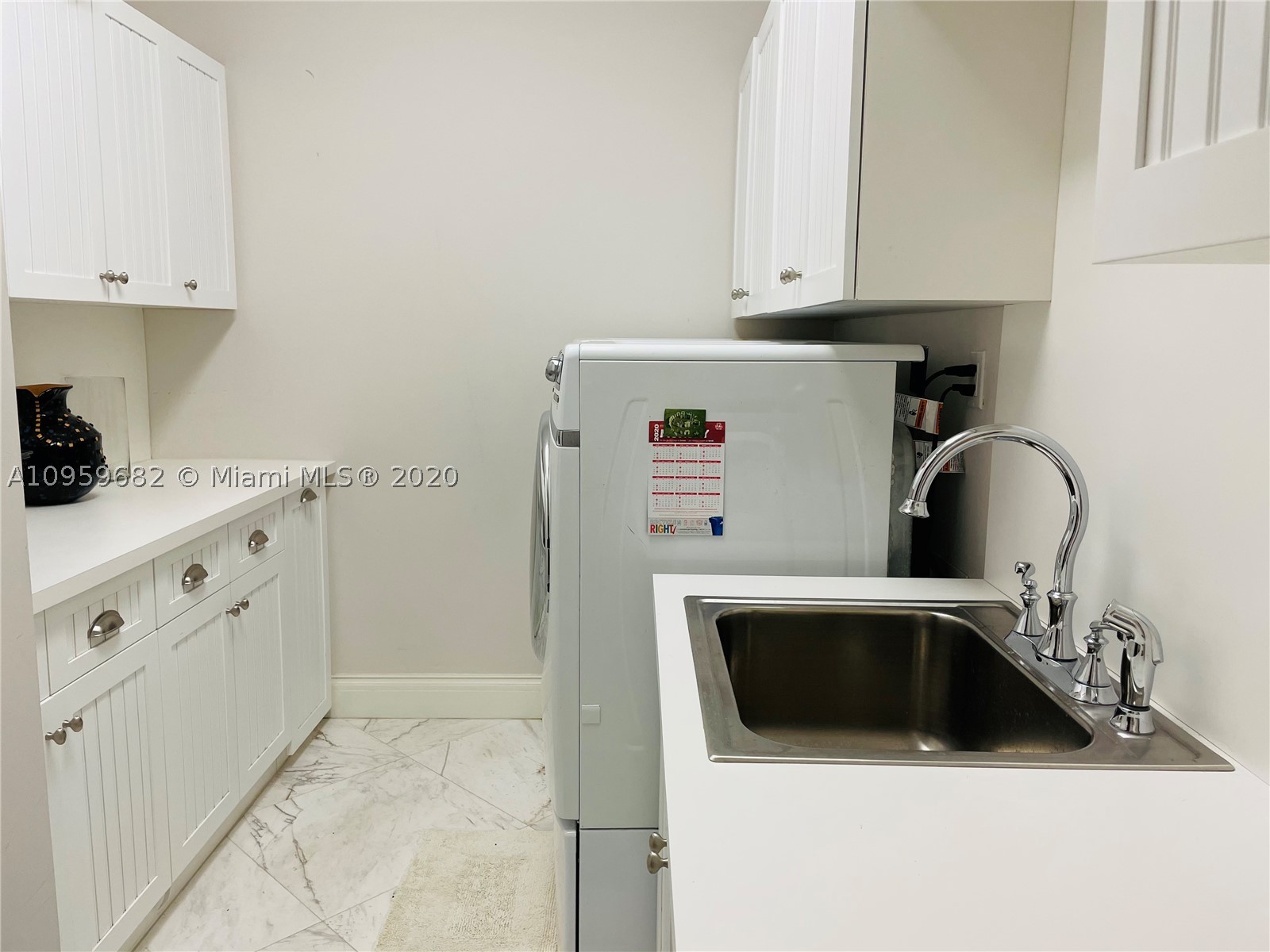 HELMS COUNTRY ESTATES RE- - Residential