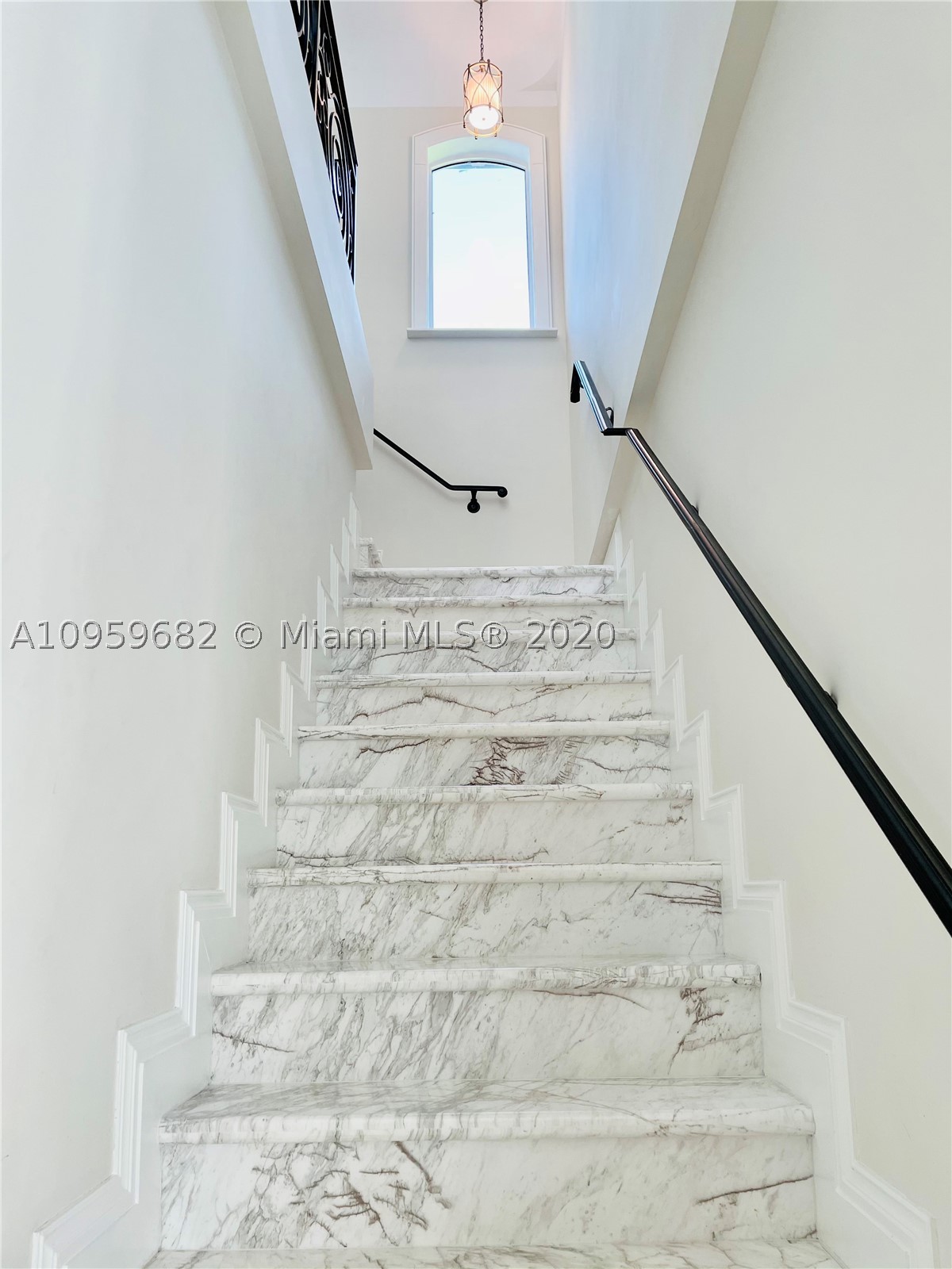 HELMS COUNTRY ESTATES RE- - Residential