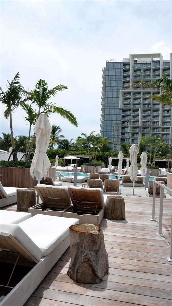 RONEY PALACE CONDO - Residential