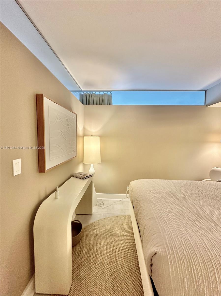 RONEY PALACE CONDO - Residential