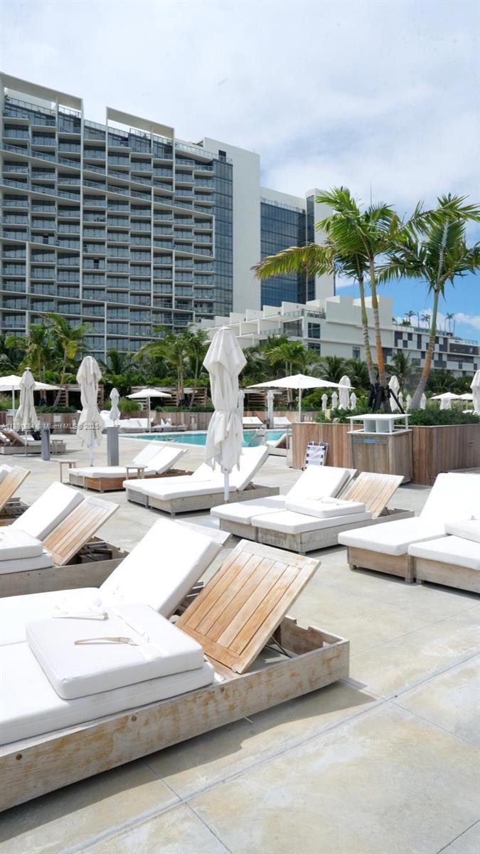 RONEY PALACE CONDO - Residential