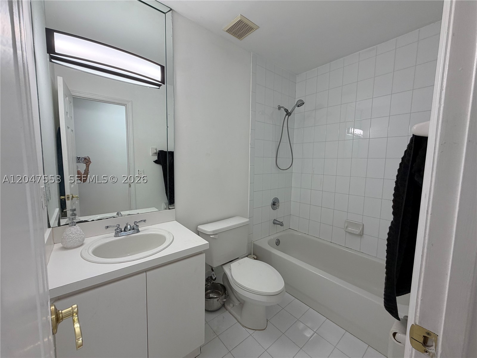 SHOMA HOMES AT TAMIAMI II - Residential Lease
