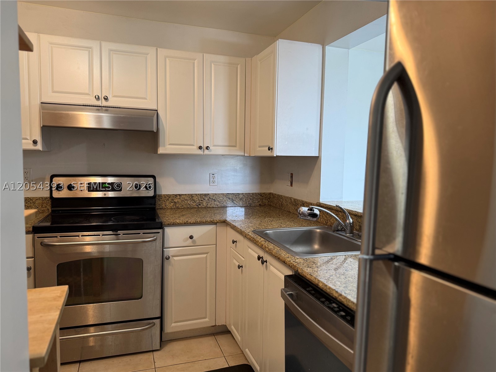 SHERIDAN EAST CONDO BLDG - Residential Lease