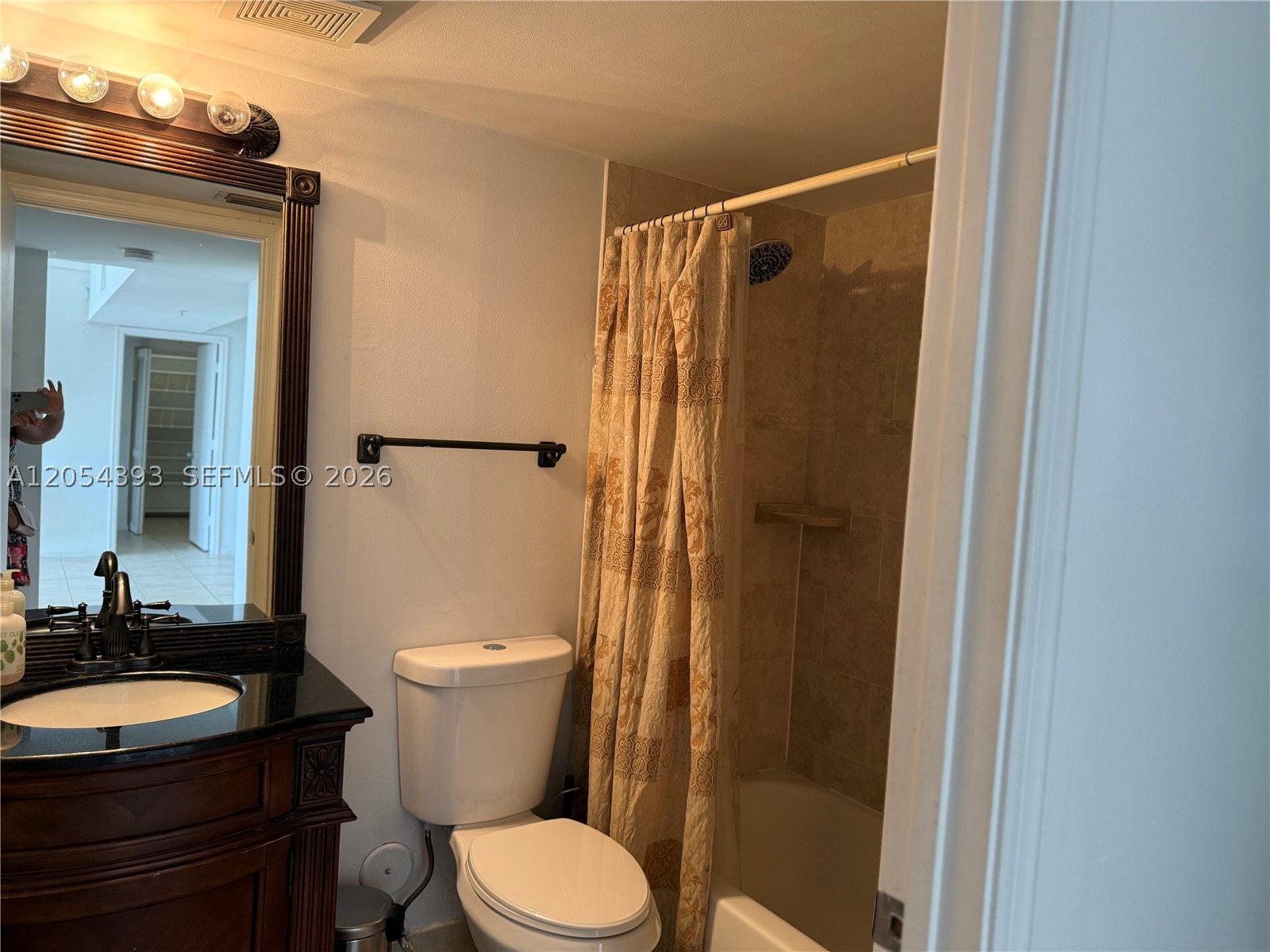 SHERIDAN EAST CONDO BLDG - Residential Lease