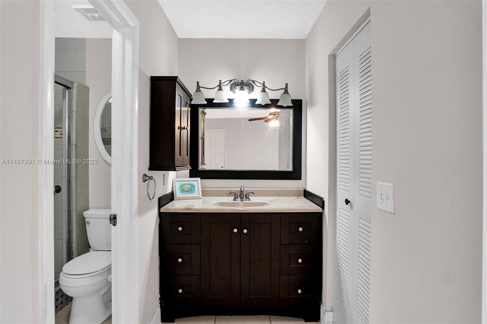 EDGEWATER PARK - Residential