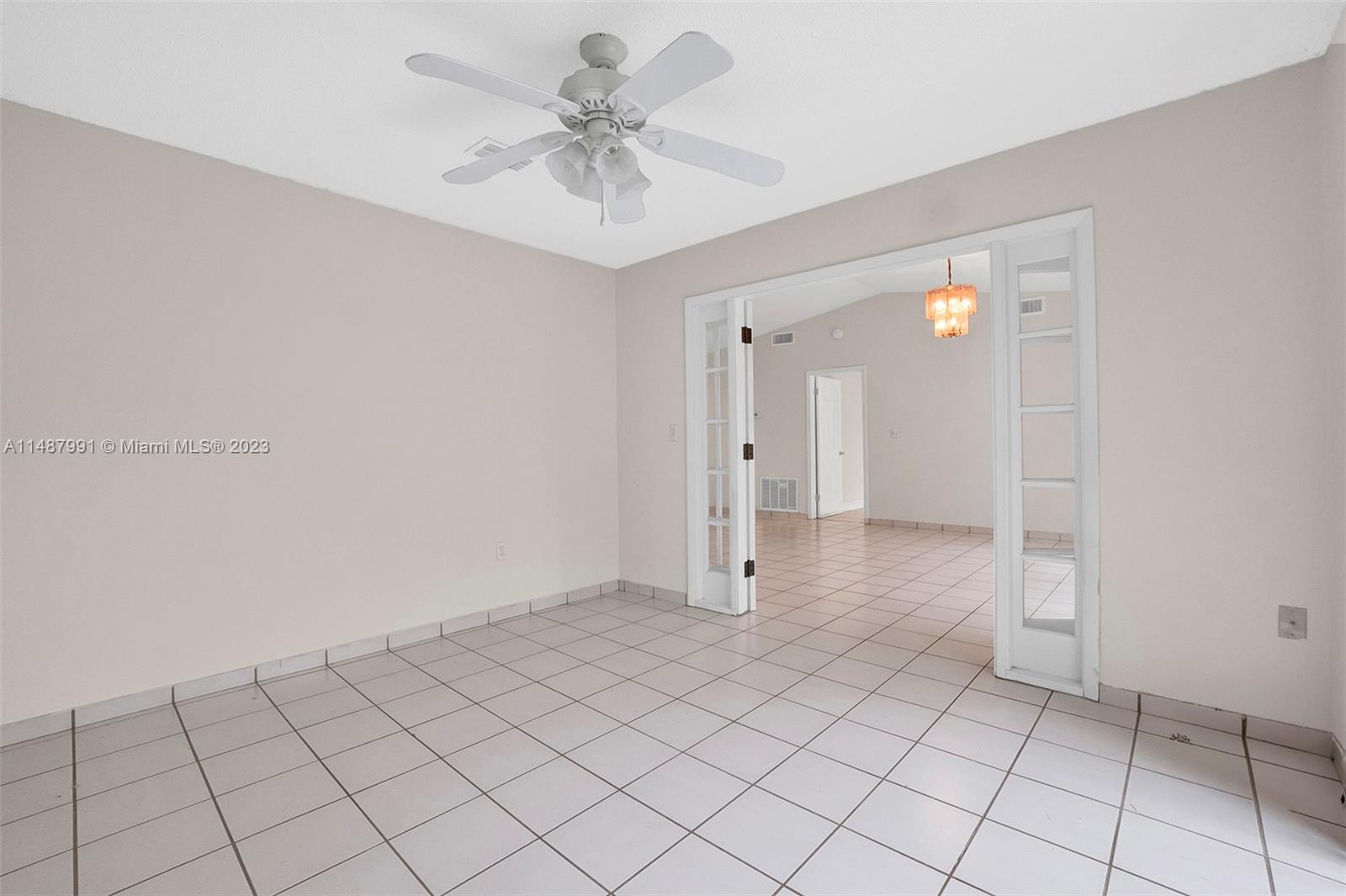 EDGEWATER PARK - Residential