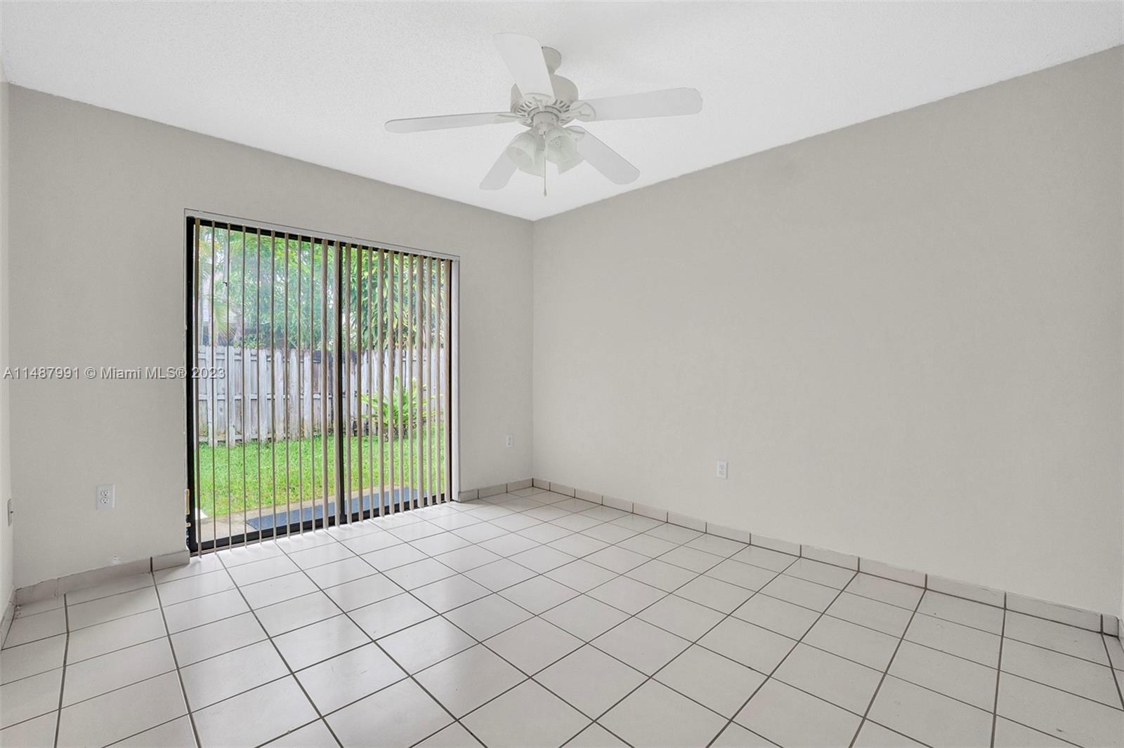 EDGEWATER PARK - Residential