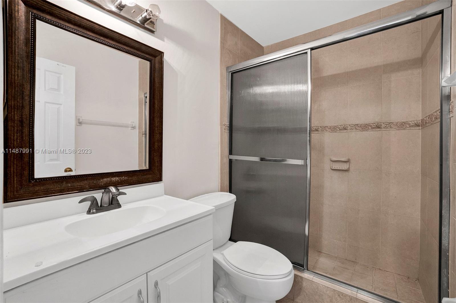 EDGEWATER PARK - Residential