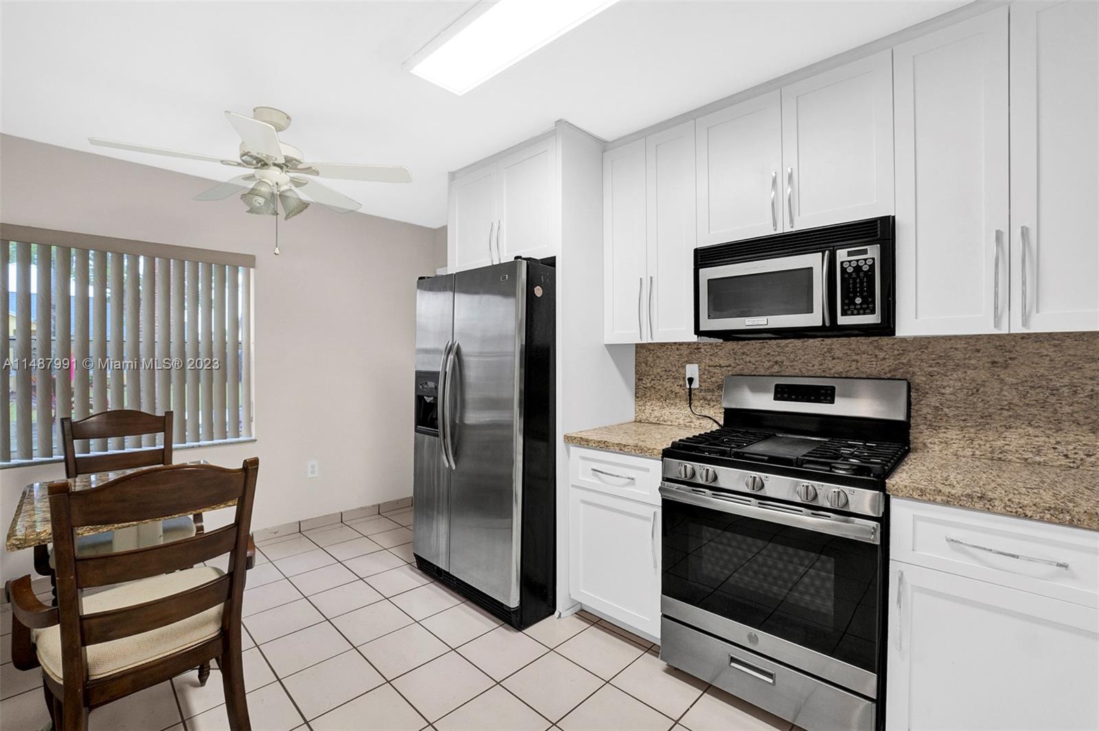 EDGEWATER PARK - Residential