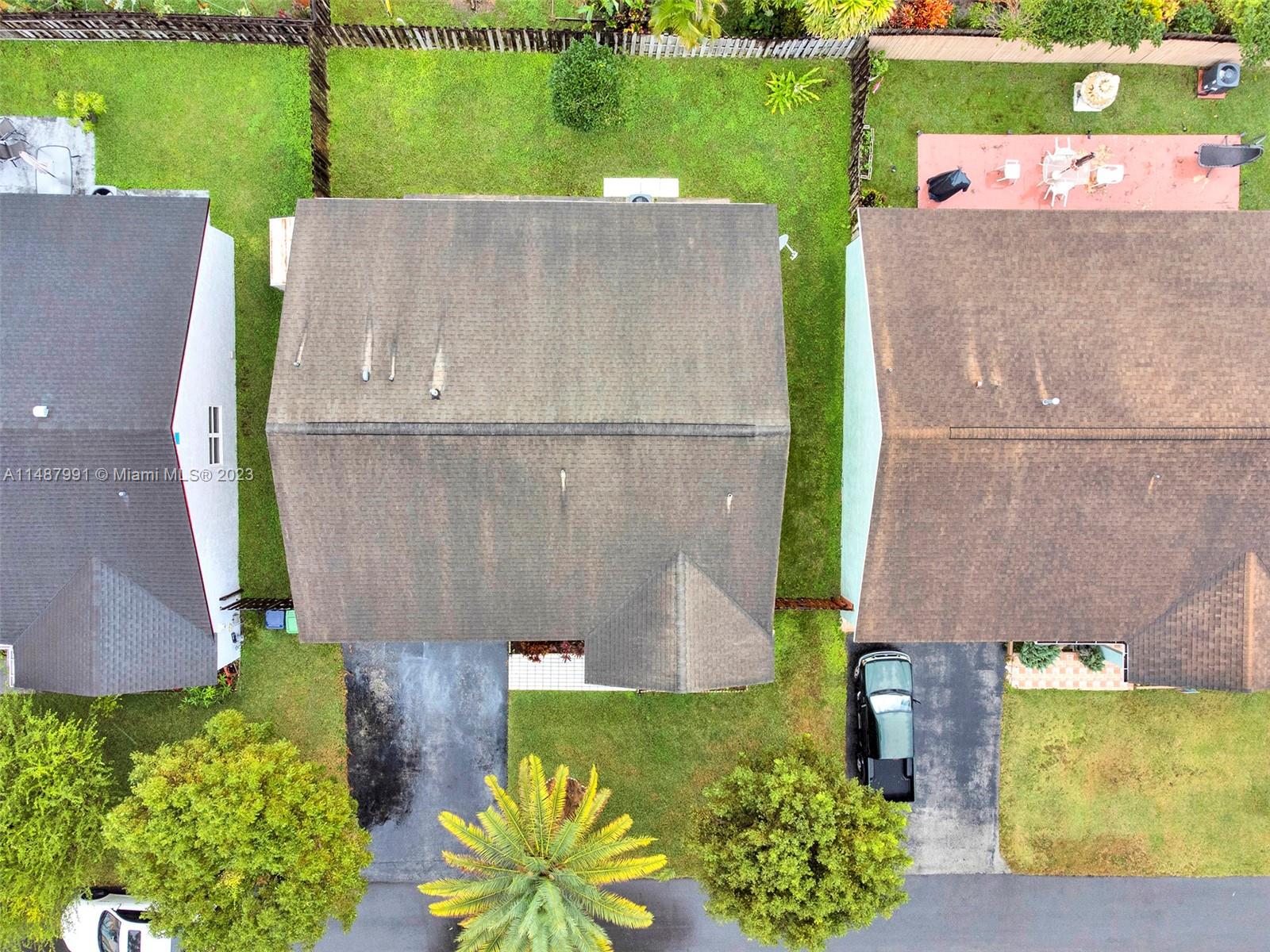 EDGEWATER PARK - Residential