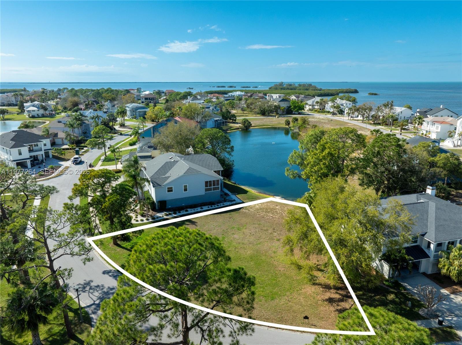 POINTE ALEXIS NORTH PHASE - Land