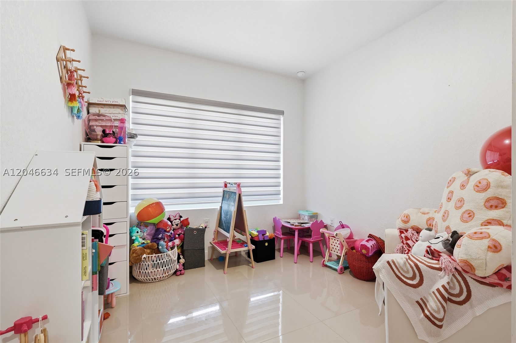 PARADISE ONE - Residential