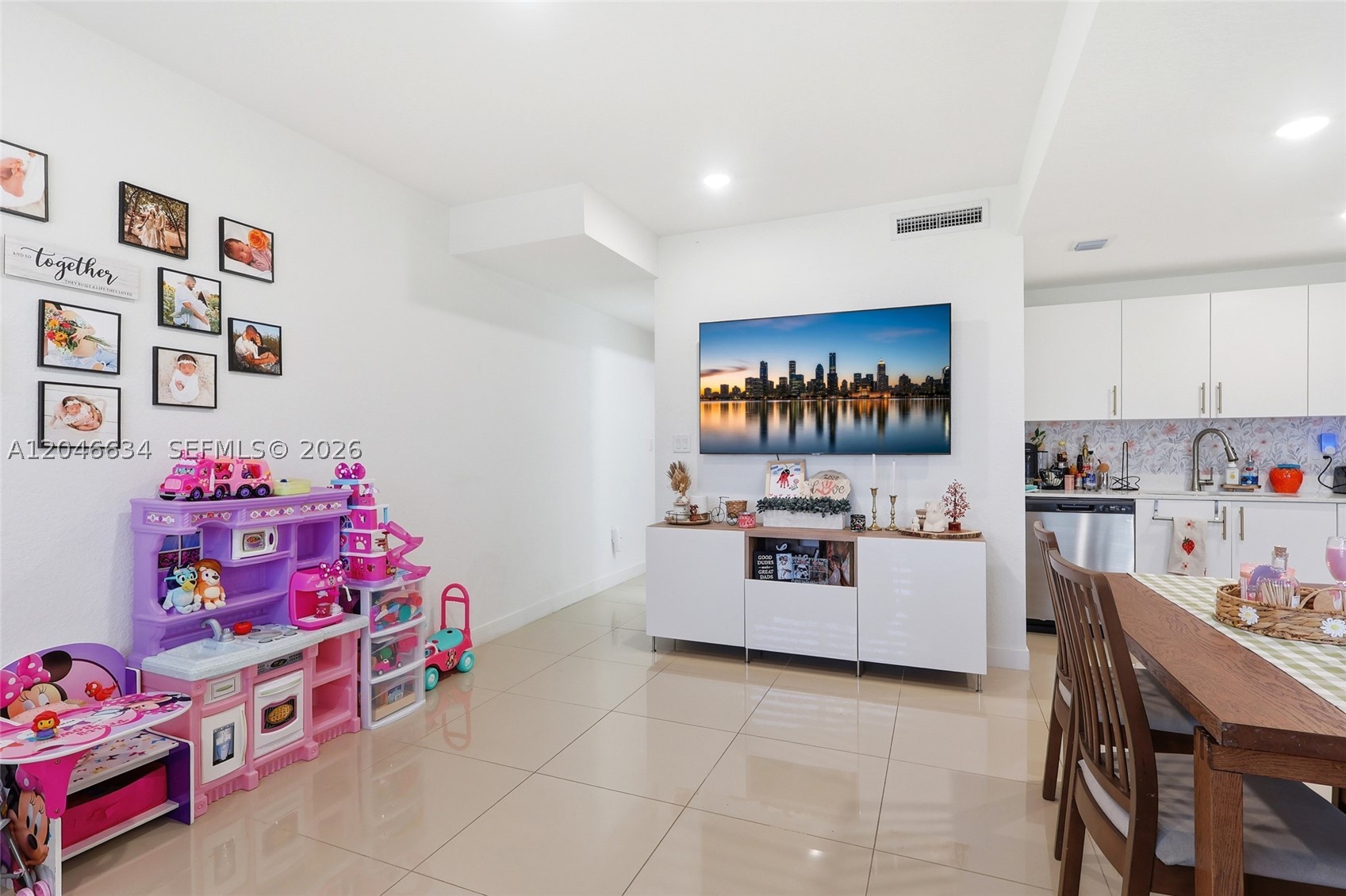 PARADISE ONE - Residential