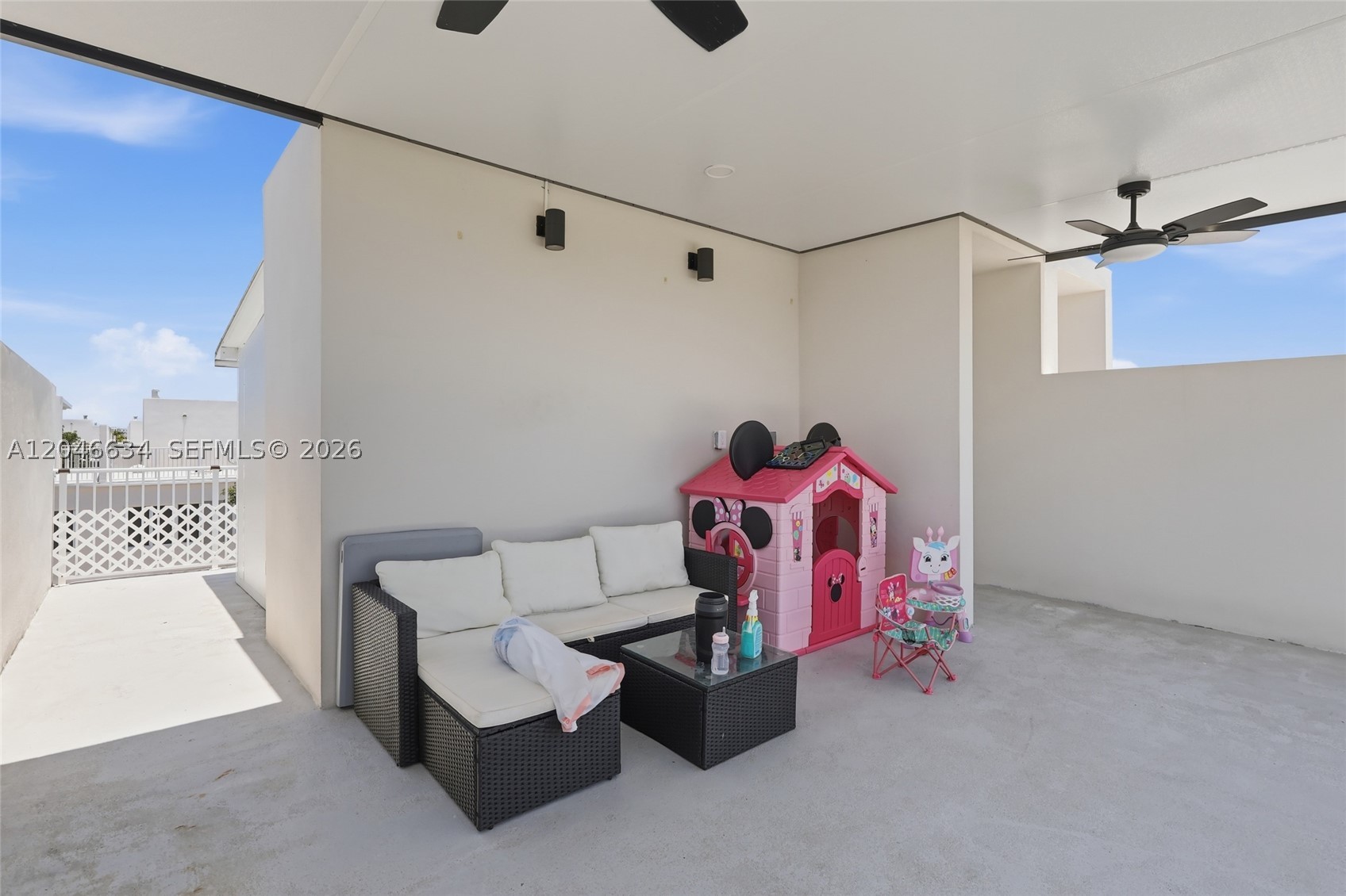 PARADISE ONE - Residential