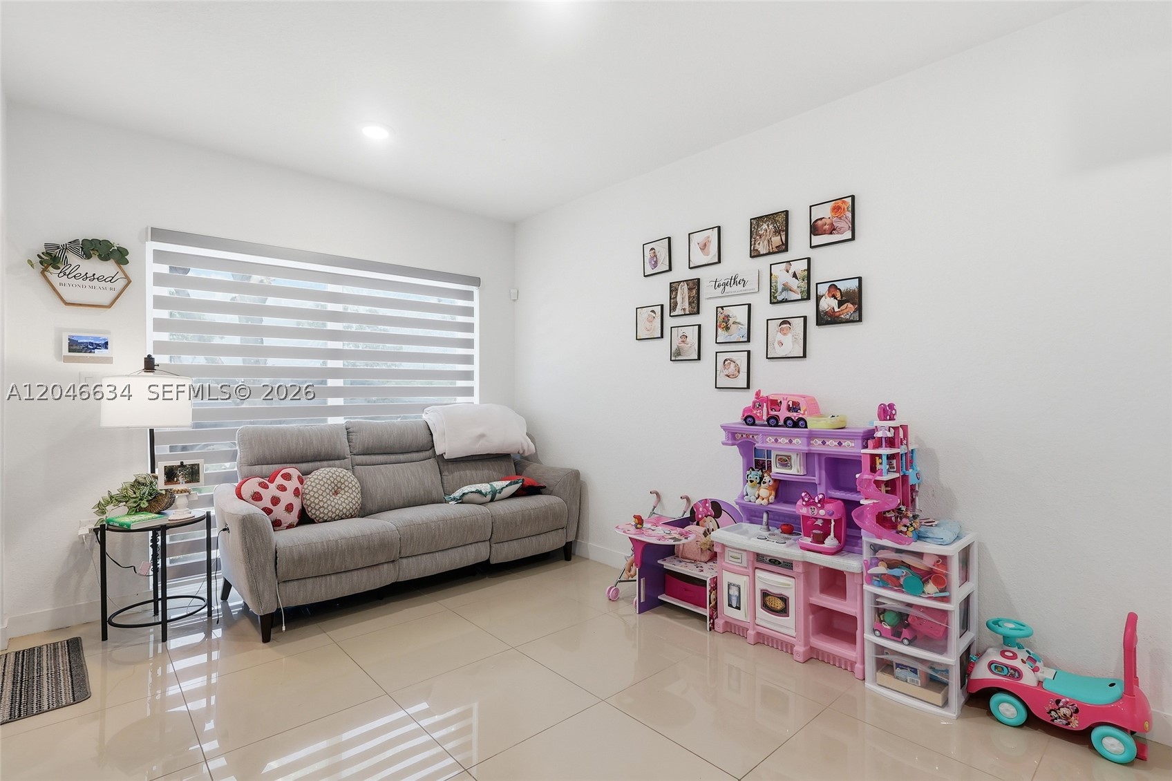 PARADISE ONE - Residential
