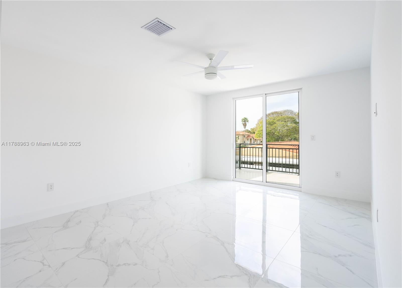 BRICKELL ESTATES - Residential